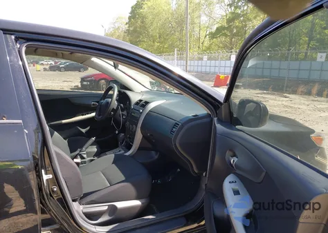 2011 Toyota Corolla S из США, поврежденный, VIN 2T1BU4EE9BC691899